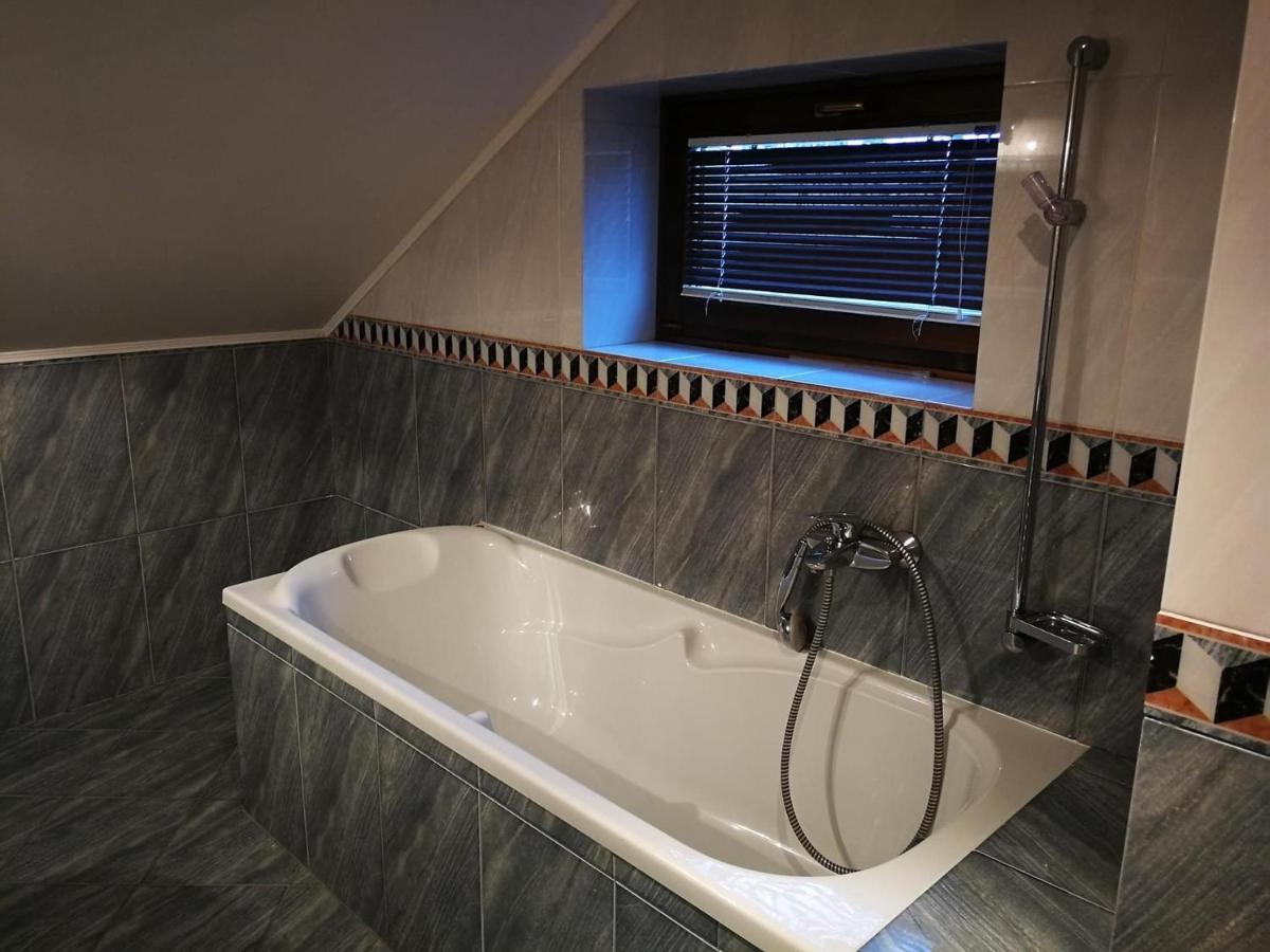 Hotel Mladost Lipany Ngoại thất bức ảnh