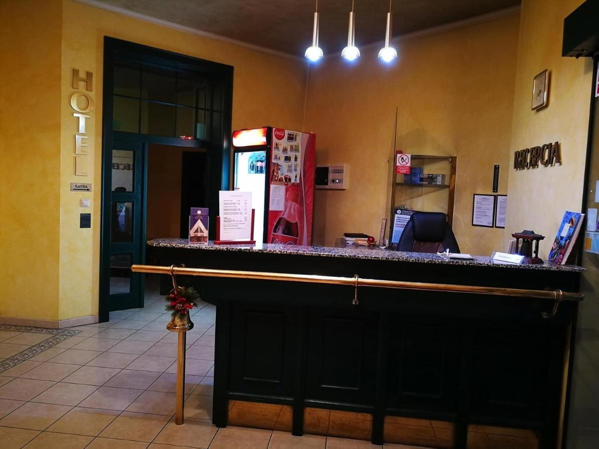 Hotel Mladost Lipany Ngoại thất bức ảnh